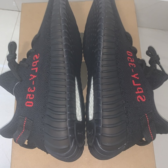Adidas Yeezy Boost 350 V2 Black Red (2017/2020)